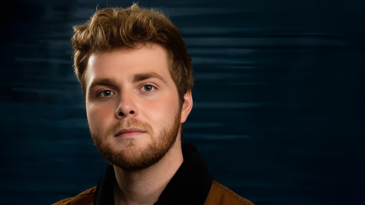 Alex Warren’s Net Worth